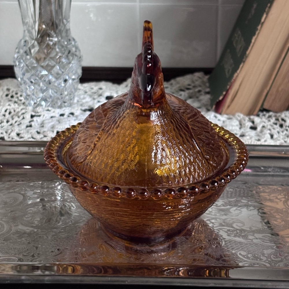Vintage Indiana Glass Amber Hen on Nest Fairy Light - Picture 3 of 9